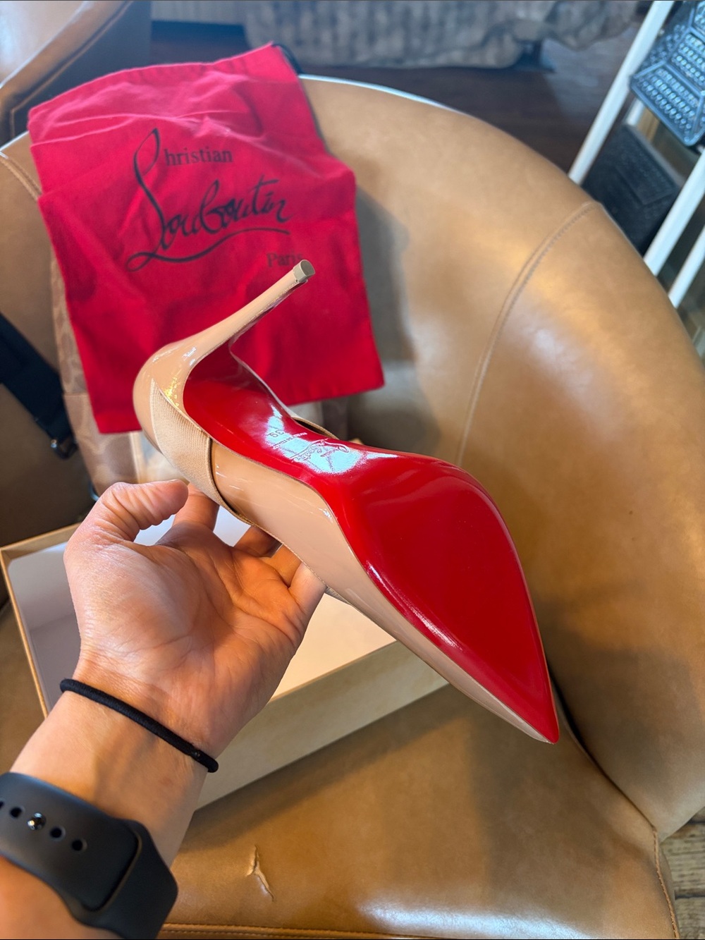 Christian Louboutin Nude - Sharpstagram 39 - Never worn - tried on twice - Picture 3 of 7